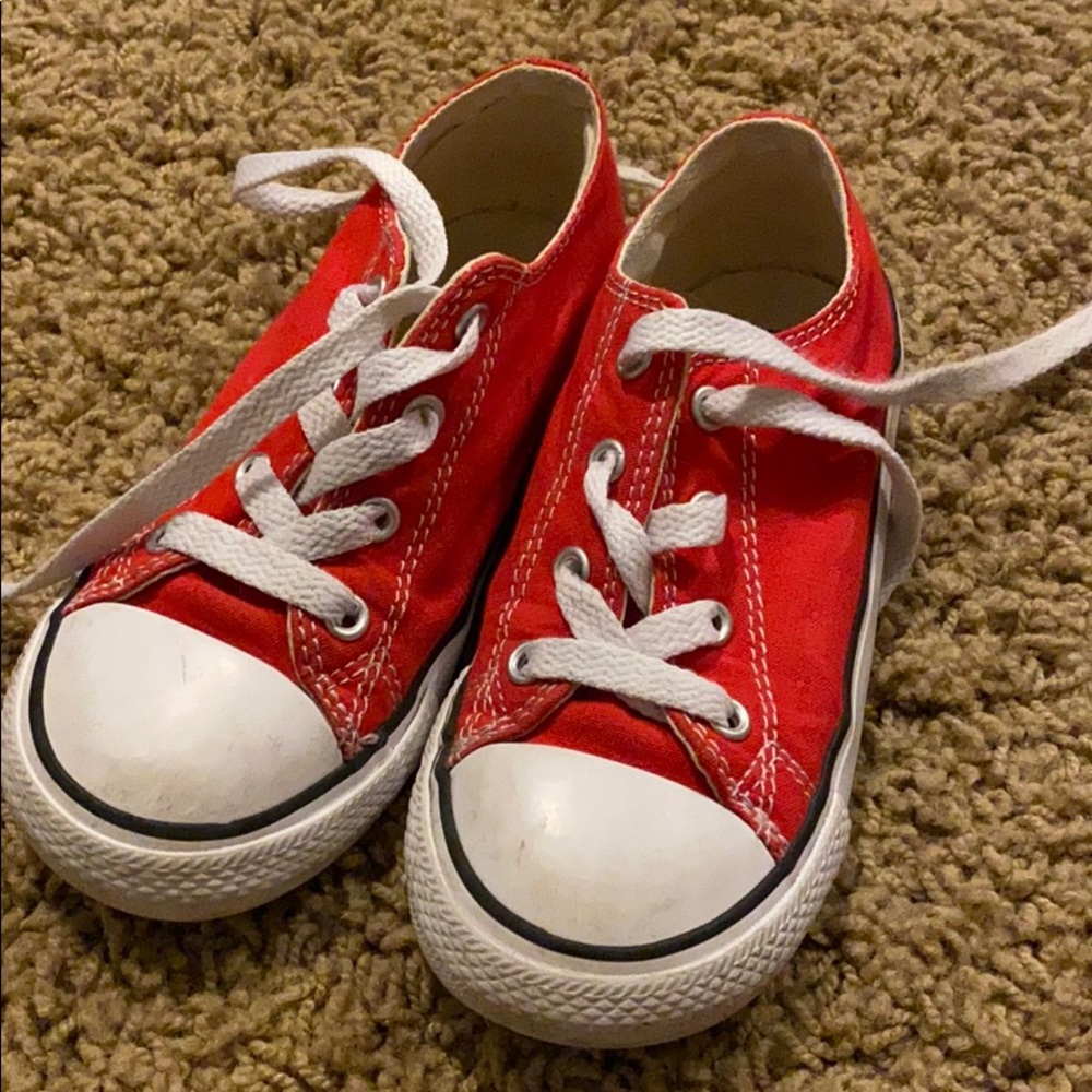 Kids red converse
